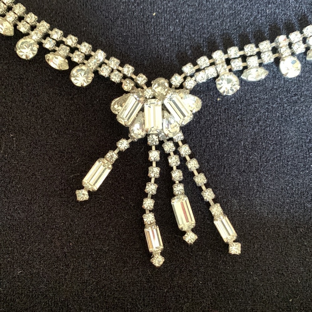 Vintage Rhinestone Necklace - Picture 2 of 6